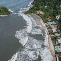 Praias públicas têm acesso restrito em loteamentos privados em SP - Adriano Vizoni/Folhapress