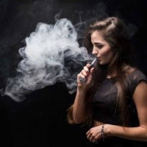 Vape face: como o cigarro eletrônico pode te deixar 10 anos mais velha - Freepik