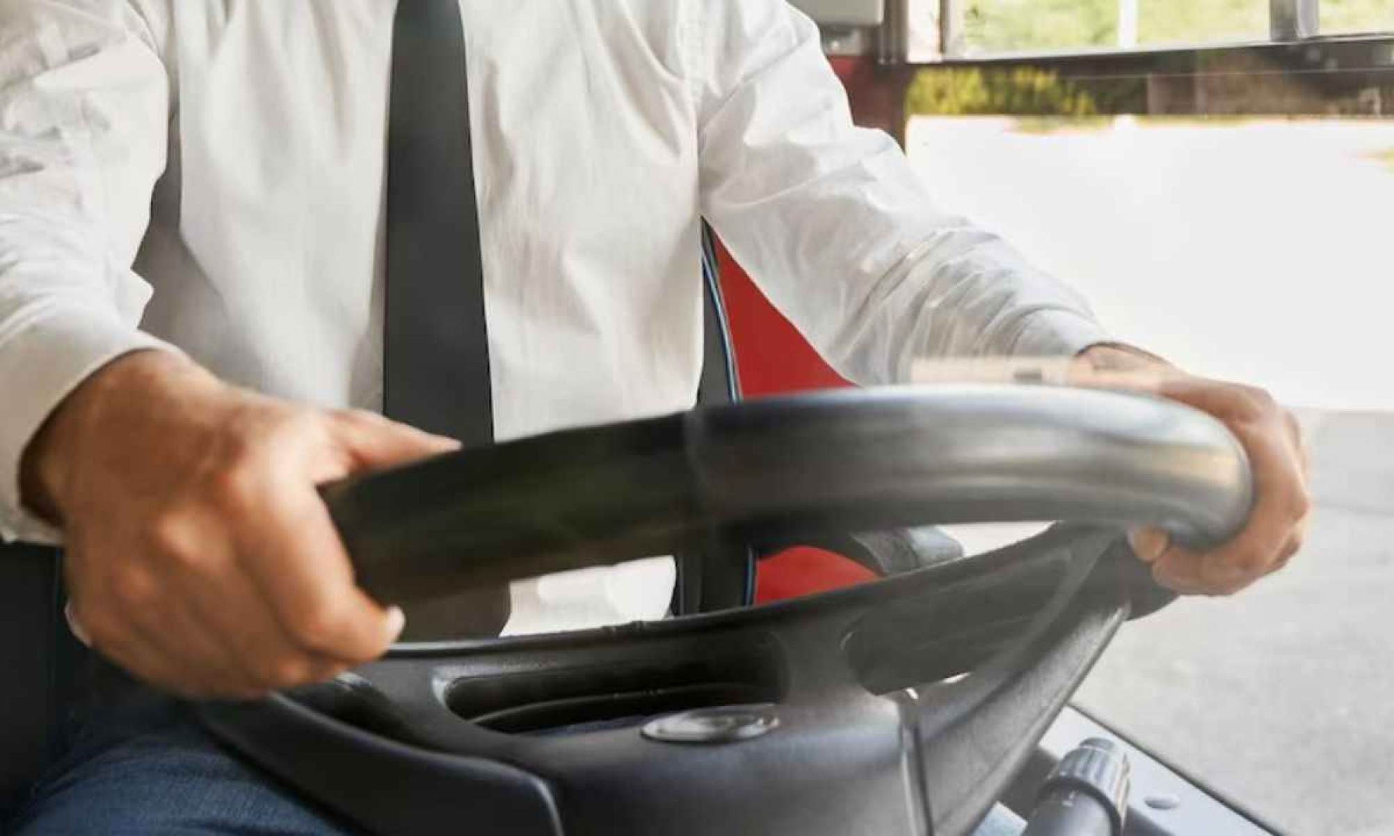 Motorista de ônibus da Grande BH será indenizado por assaltos sofridos