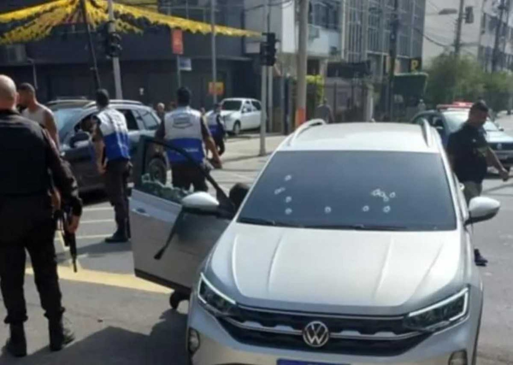 Motorista é executado com cerca de 20 tiros no Rio