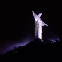 Raios causam prejuízos no Cristo Redentor - Claudio Mariano Vaz -  wikimedia commons 