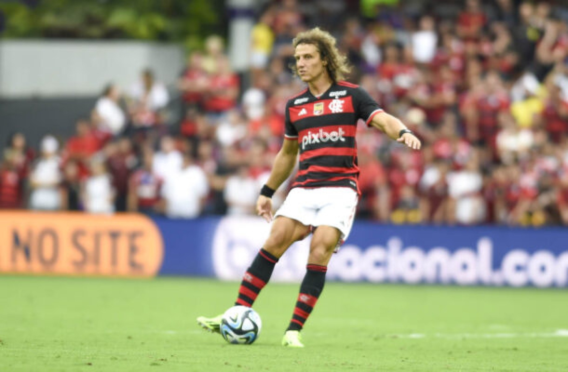 David Luiz brinca sobre ausência de gol de falta pelo Flamengo: ‘Desculpa, Nação’