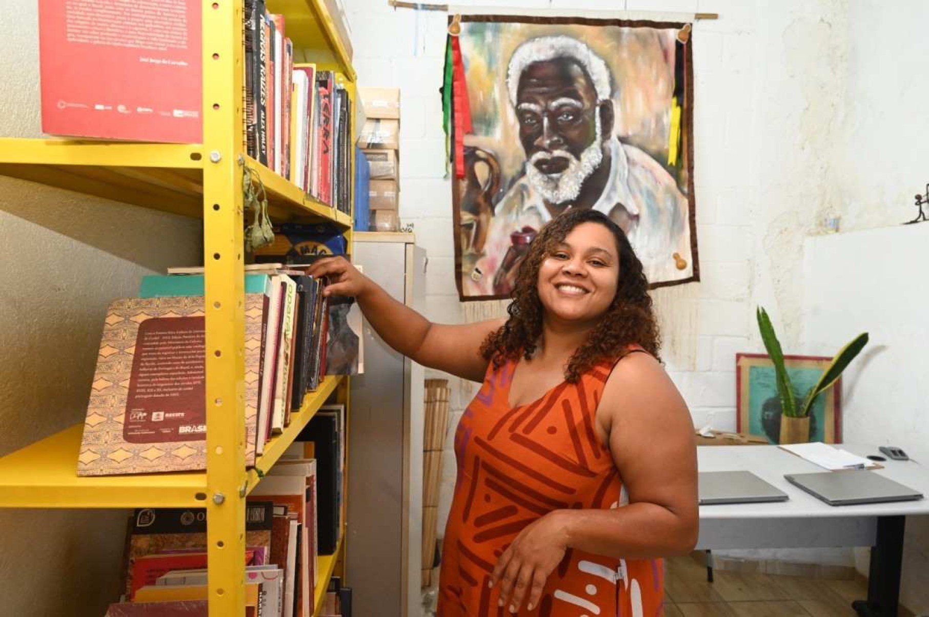 BH: biblioteca exclusiva para obras de autores negros é criada em quilombo