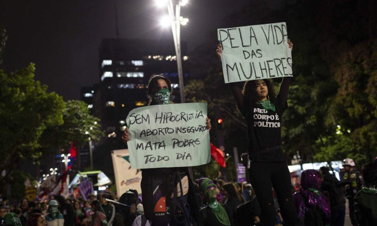  TJ de Alagoas derruba lei que obrigava mulher a ver feto antes de aborto legal -  (crédito: Folhapress)