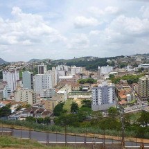 Bolão de 5  pessoas em Muriaé (MG) fatura R$ 123 mil na Mega-Sena - Josue Marinho/Wikimedia Commons