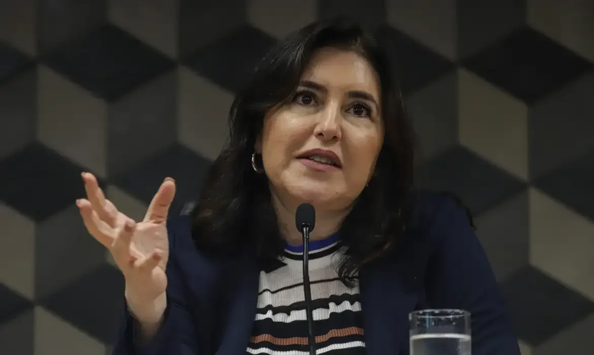 'Estamos do lado da Anielle, mas, no tempo dela, n&oacute;s faremos nossas manifesta&ccedil;&otilde;es', diz Tebet -  (crédito: EBC - Economia)