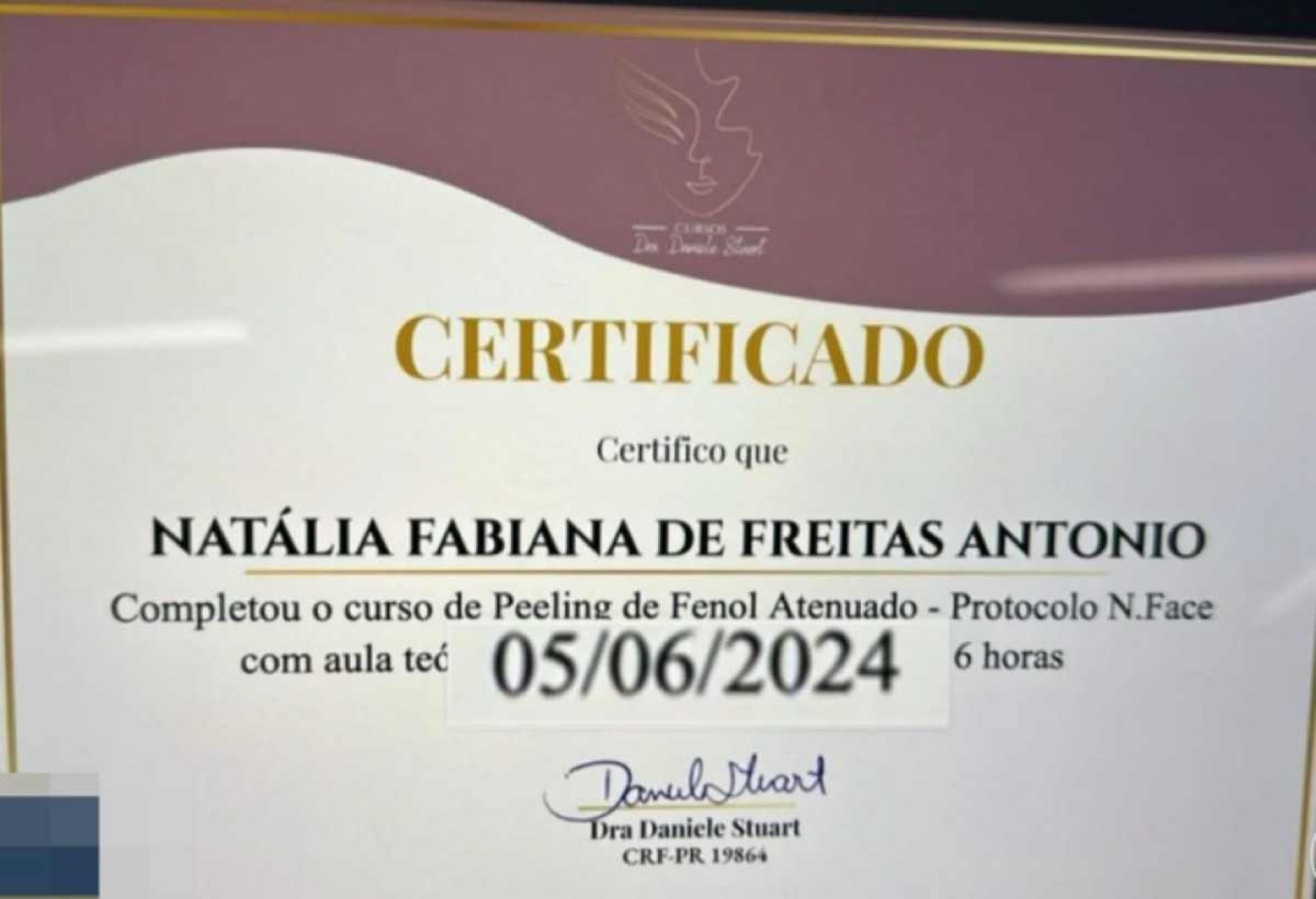 Certificado do curso de peeling de fenol de Natalia Becker 