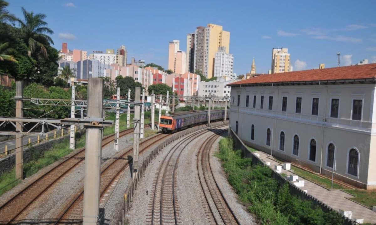 As alterações ocorrem em razão da revitalização da Rede Aérea de toda a Linha 1 e Via Permanente do sistema metroviário de Belo Horizonte -  (crédito: Alexandre Guzanshe/EM/D.A. Press)