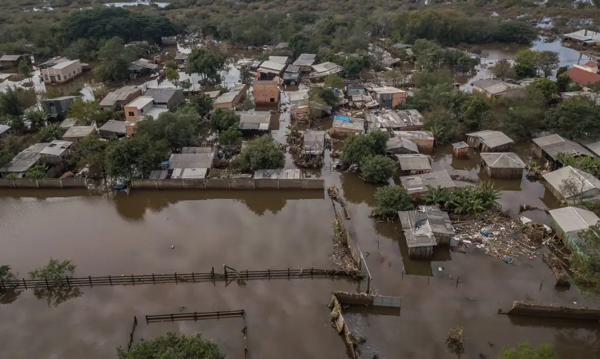 Força Nacional do SUS atende moradores em Eldorado do Sul -  (crédito: EBC)