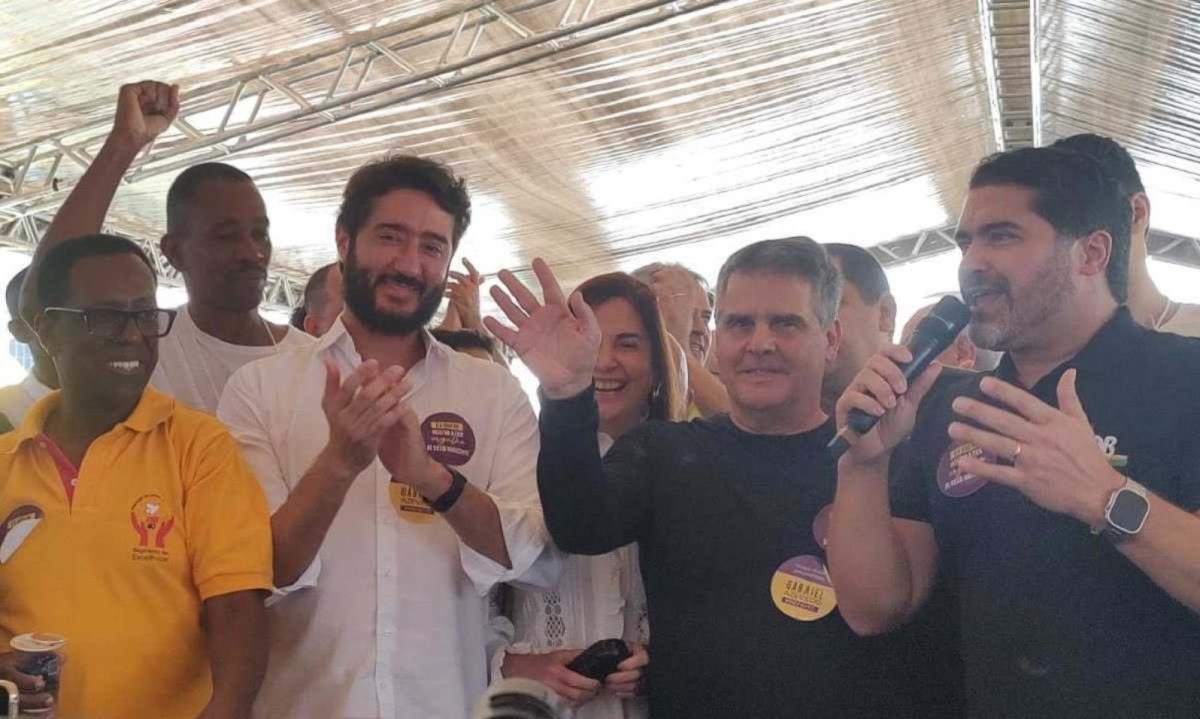 Gabriel Azevedo e Paulo Brant recebem o apoio do deputado federal Newton Cardoso Jr. -  (crédito: Jair Amaral/EM/D.A Press)