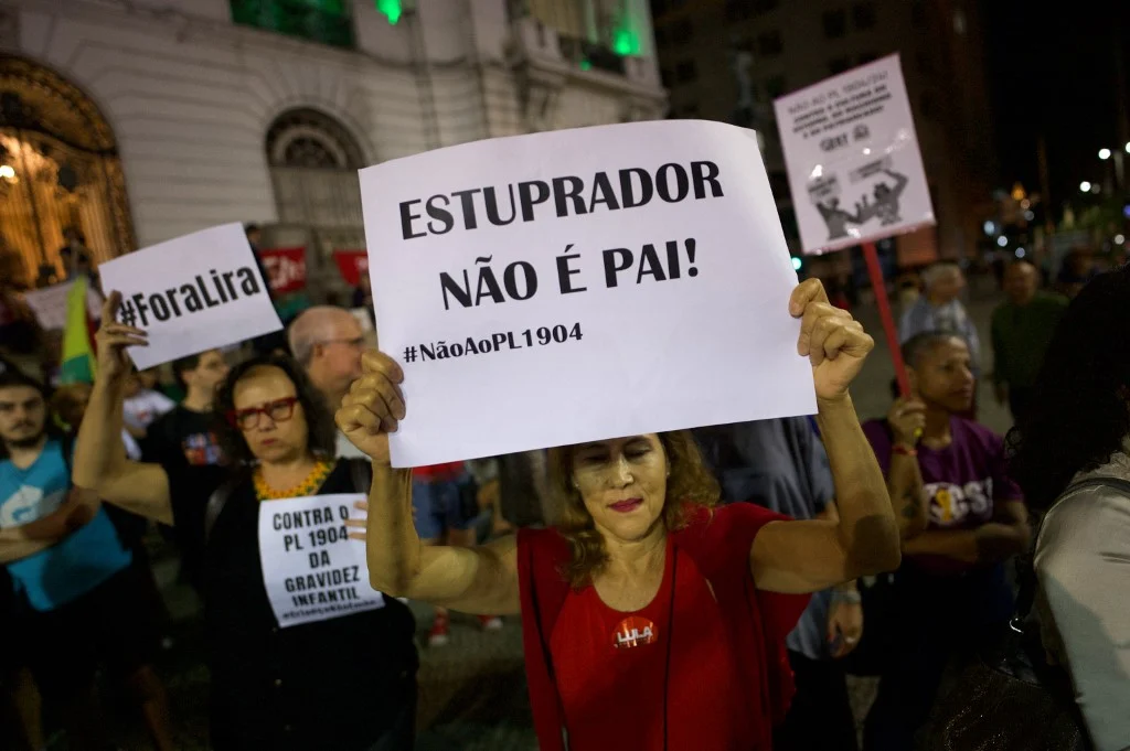 Dois a cada três brasileiros são contra PL 'Antiaborto', aponta Datafolha - Mauro Pimentel/AFP