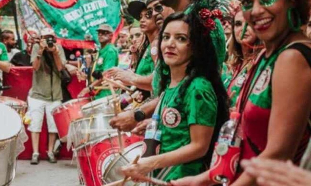 Unidos do Samba Queixinho estÃ¡ com inscriÃ§Ãµes abertas para as oficinas musicais, que ocorrem toda terÃ§a-feira no Bairro Sagrada FamÃ­lia, na RegiÃ£o Leste de Belo Horizonte -  (crédito: Arquivo pessoal)