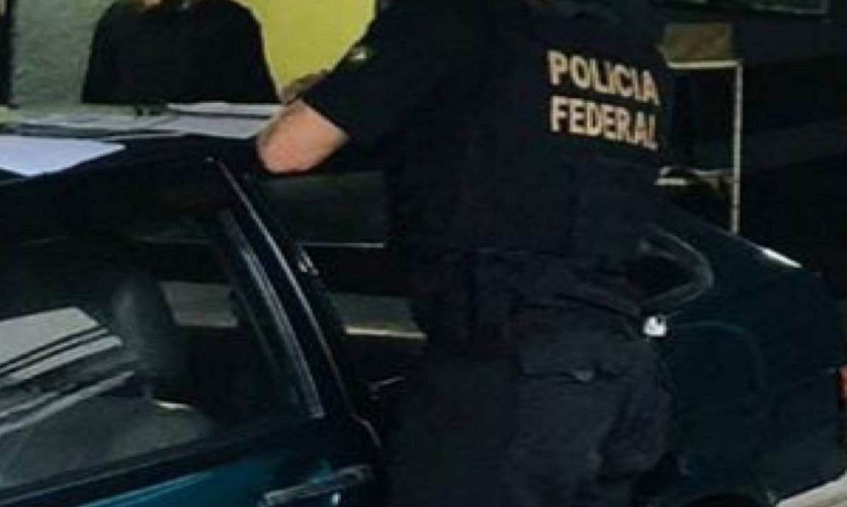 Autor de crime sexual infanto-juvenil foi levado para a sede da Polícia Federal -  (crédito: PF)