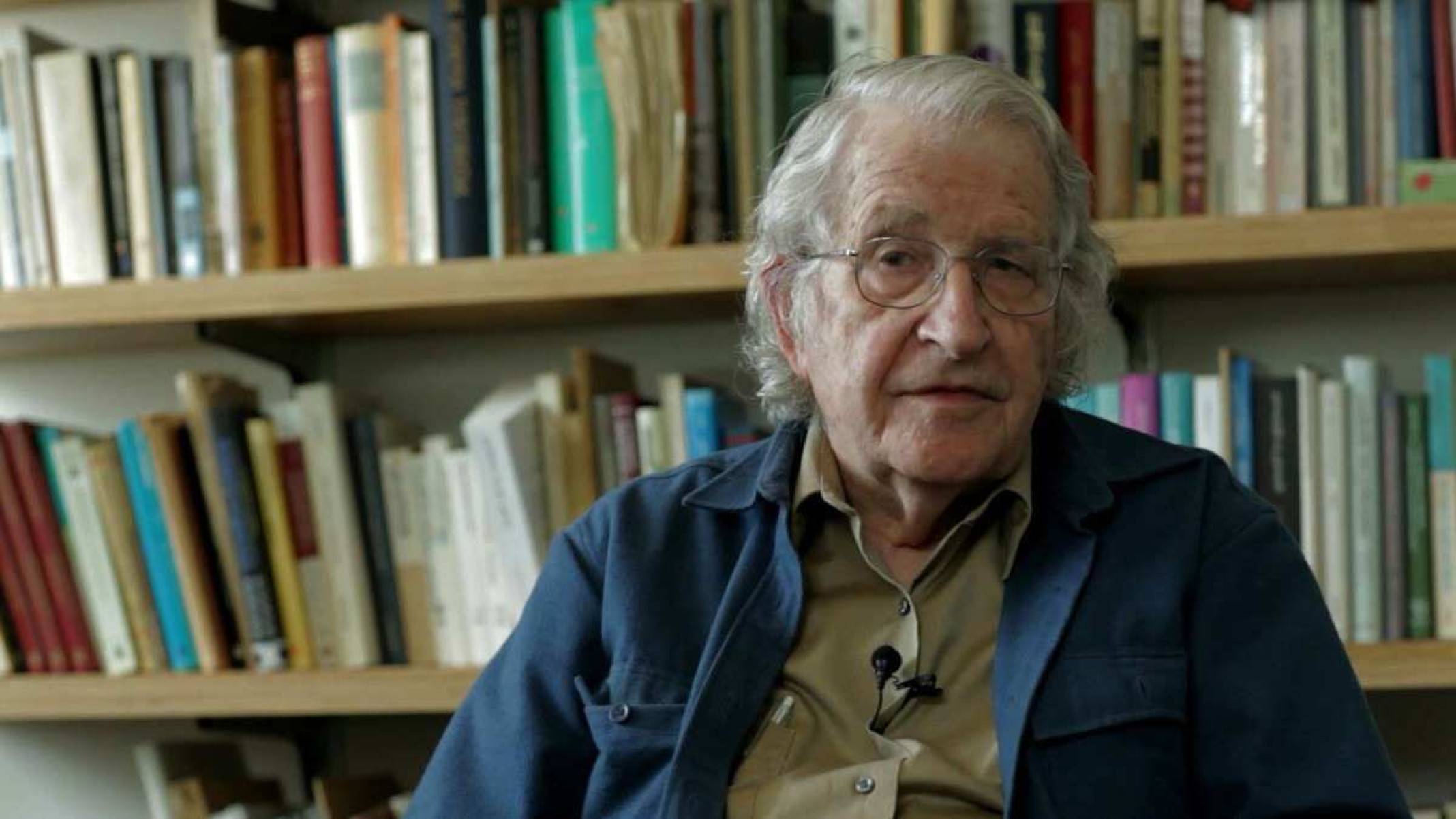 Noam Chomsky recebe alta em hospital de SP; filósofo sofreu AVC