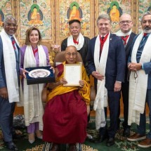 Congressistas dos EUA visitam dalai lama e provocam a China - Tenzin Choejor/Dalailama.com