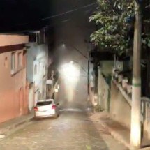 Adutora se rompe e moradores da Grande BH ficam sem água; veja vídeo  - Reprodução / Redes Sociais