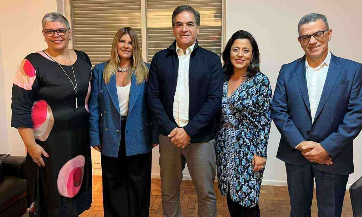 Cristina Serpa, Luciana Wodzick, Nadin Donato, Fernanda Thibau e Joaquim Antônio Gonçalves -  (crédito: fotos: isabela teixeira da costa/em/d. a press)