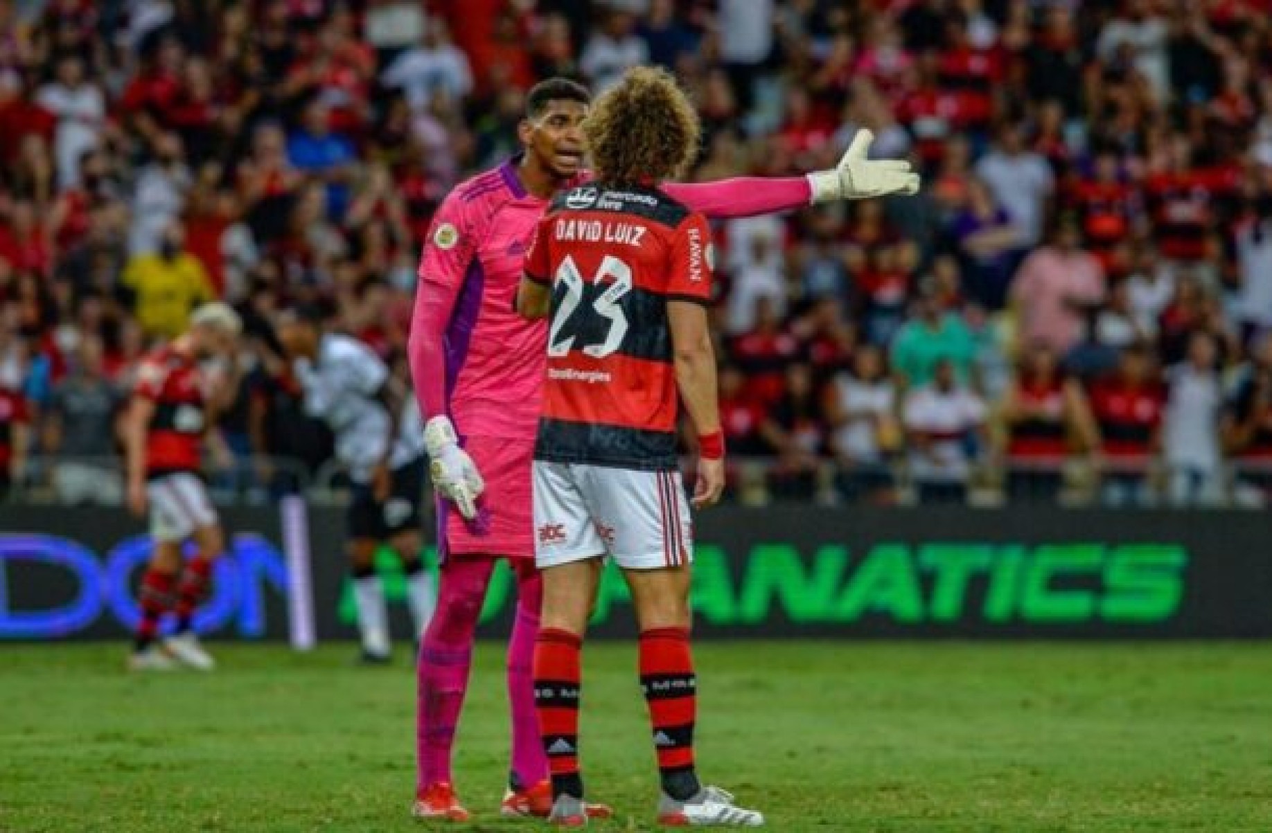 David Luiz relembra momentos com Hugo no Flamengo; goleiro responde e enaltece o zagueiro
