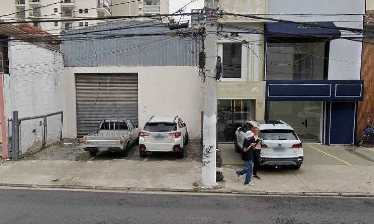 Em São Paulo, paciente morreu após peeling de fenol; na foto, fachada da clínica de estética onde ocorreu a morte, no Campo Belo -  (crédito: Google Street View/Reprodução)