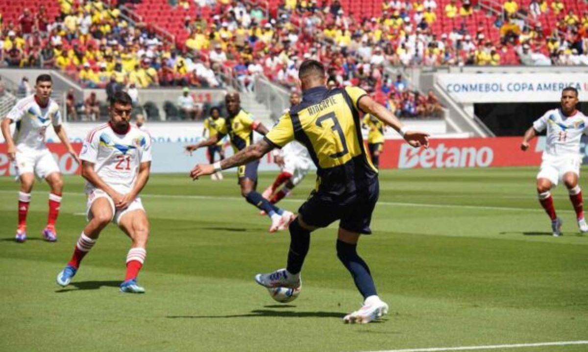 Equador tem Enner Valencia expulso e perde para a Venezuela na Copa América -  (crédito: No Ataque Internacional)