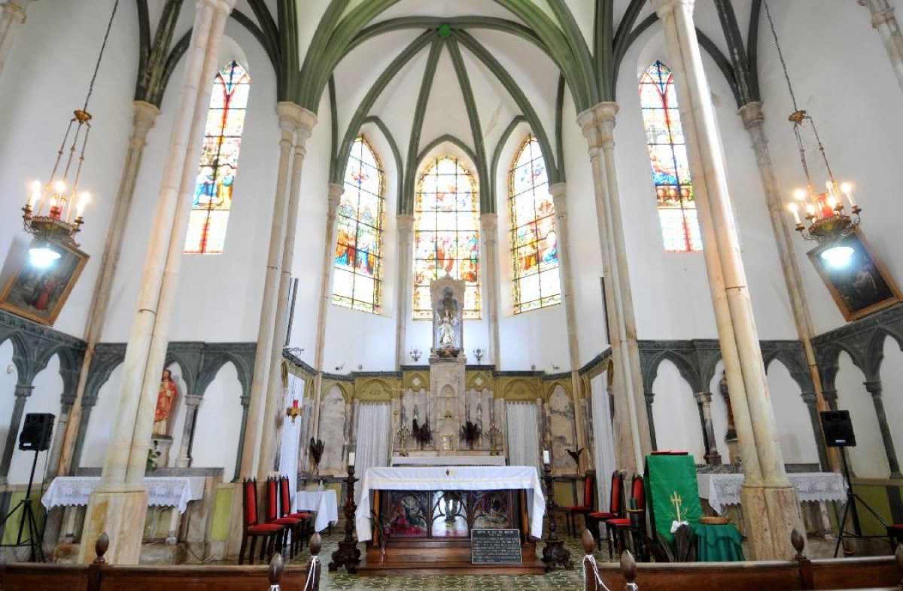 Igreja Nossa Senhora Mãe dos Homens, a primeira em estilo neogótico do Brasil