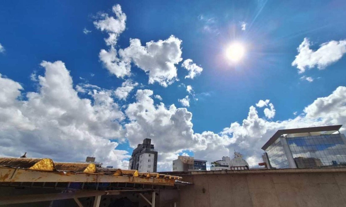 A previsão para esta segunda-feira (24) é de céu claro a parcialmente nublado em Belo Horizonte -  (crédito: Marcos Vieira/EM/D.A Press)