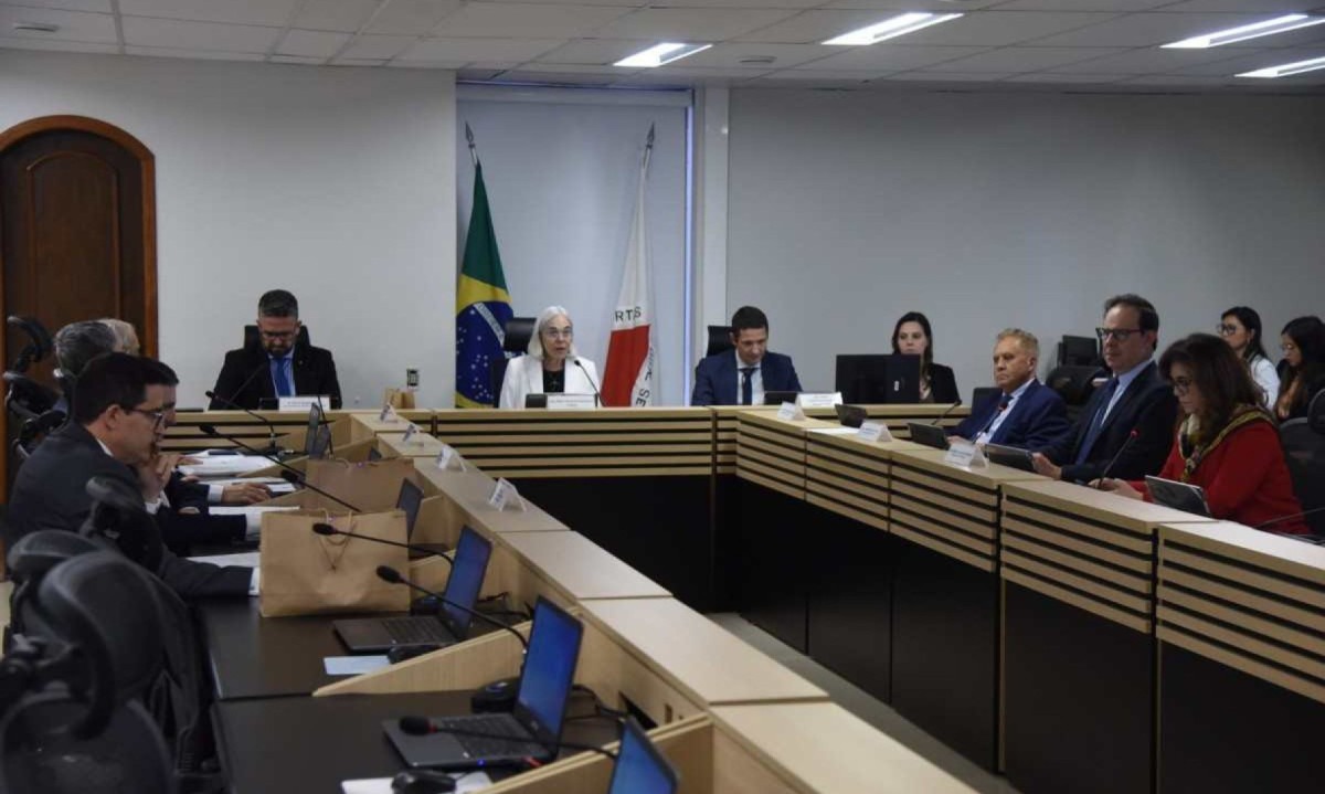 Sessão presidida pela presidente do STJ, ministra Maria Thereza de Assis Moura, foi a primeira do Conselho em Minas Gerais -  (crédito: Gladyston Rodrigues/EM/D.A Press)