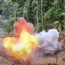 Militares destroem acampamentos de garimpo ilegal em terra dos Yanomami - Reprodução