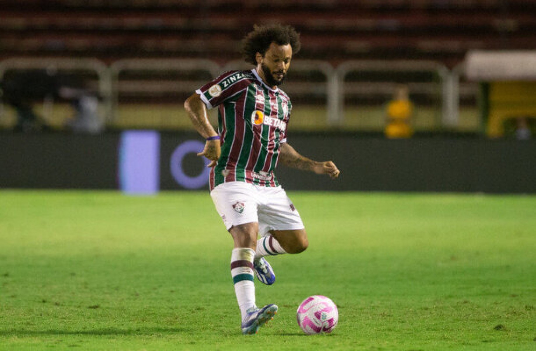 Marcelo ‘vive um inferno’ no Fluminense, afirma jornal espanhol
