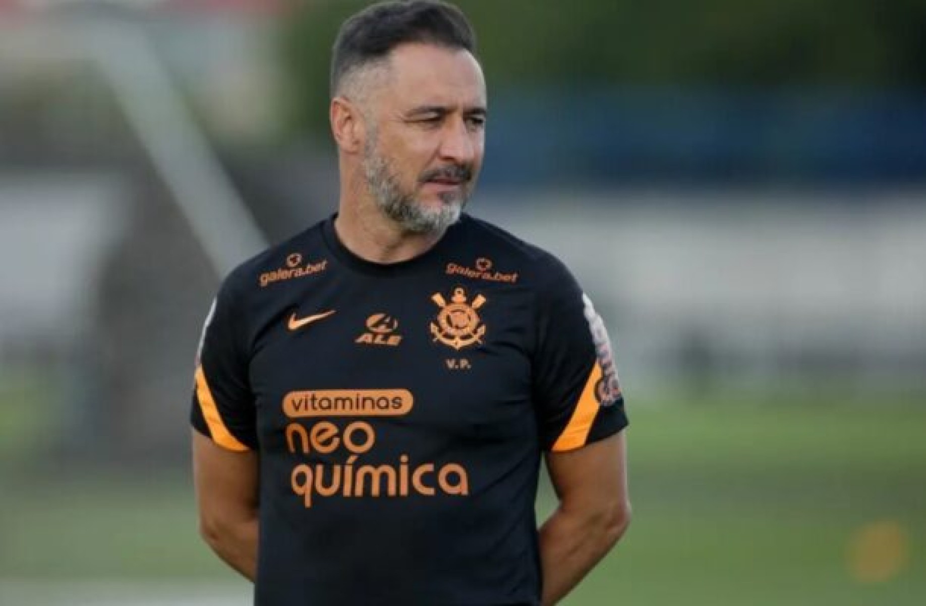 Corinthians e Vitor Pereira não chegam a acordo por dívida de ação