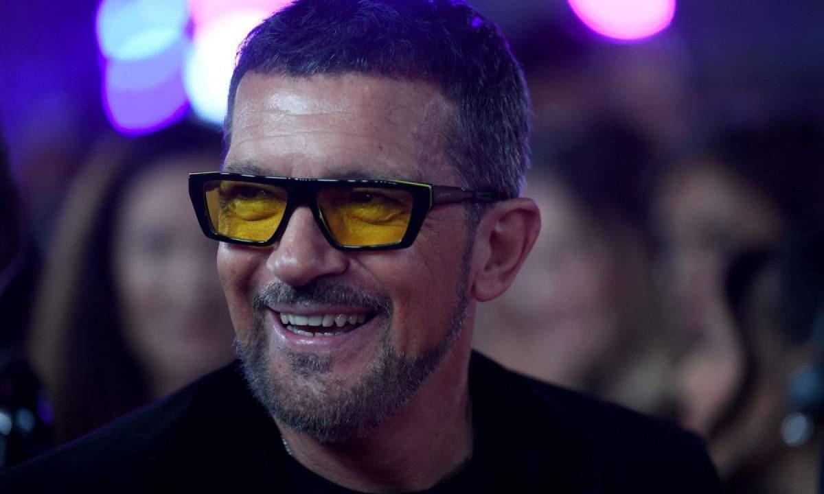 Antonio Banderas vai participar da final da Dança dos Famosos -  (crédito: JORGE GUERRERO / AFP)