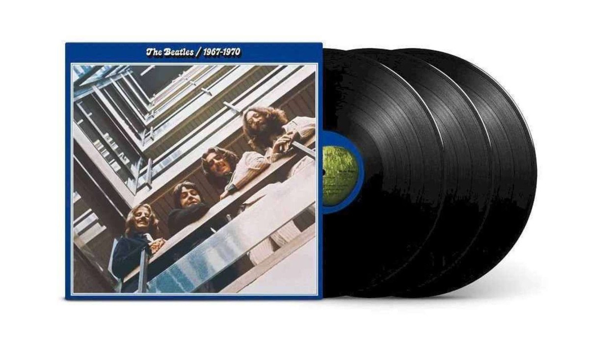 Beatles: coletânea 'The Blue Album' ganha edição em vinil triplo -  (crédito: Universal Music / Apple Records)