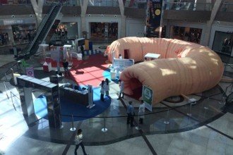 Uberlândia recebe exposição de conscientização sobre câncer colorretal