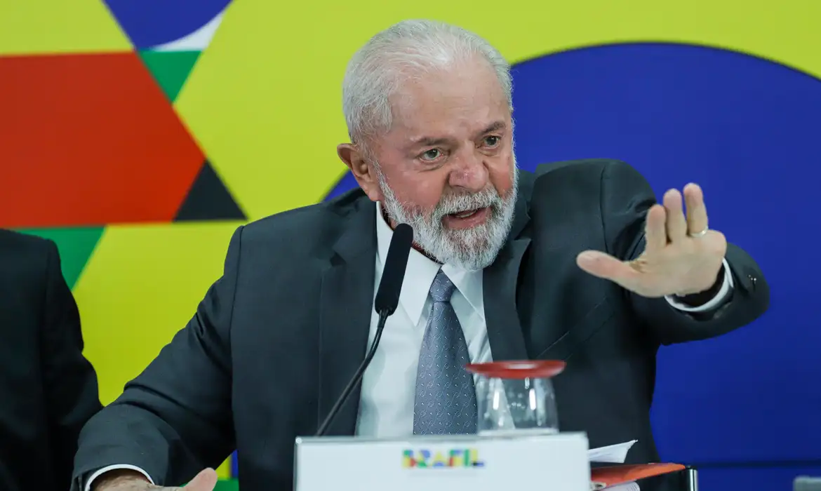 Para Lula, Milei deve pedir desculpas ao Brasil -  (crédito: EBC)