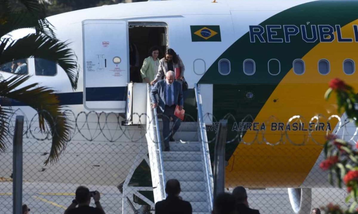 O presidente Luiz Inácio Lula da Silva desembarcou em Belo Horizonte nesta quinta-feira (27/6) -  (crédito: Gladyston Rodrigues/EM/D.A press)
