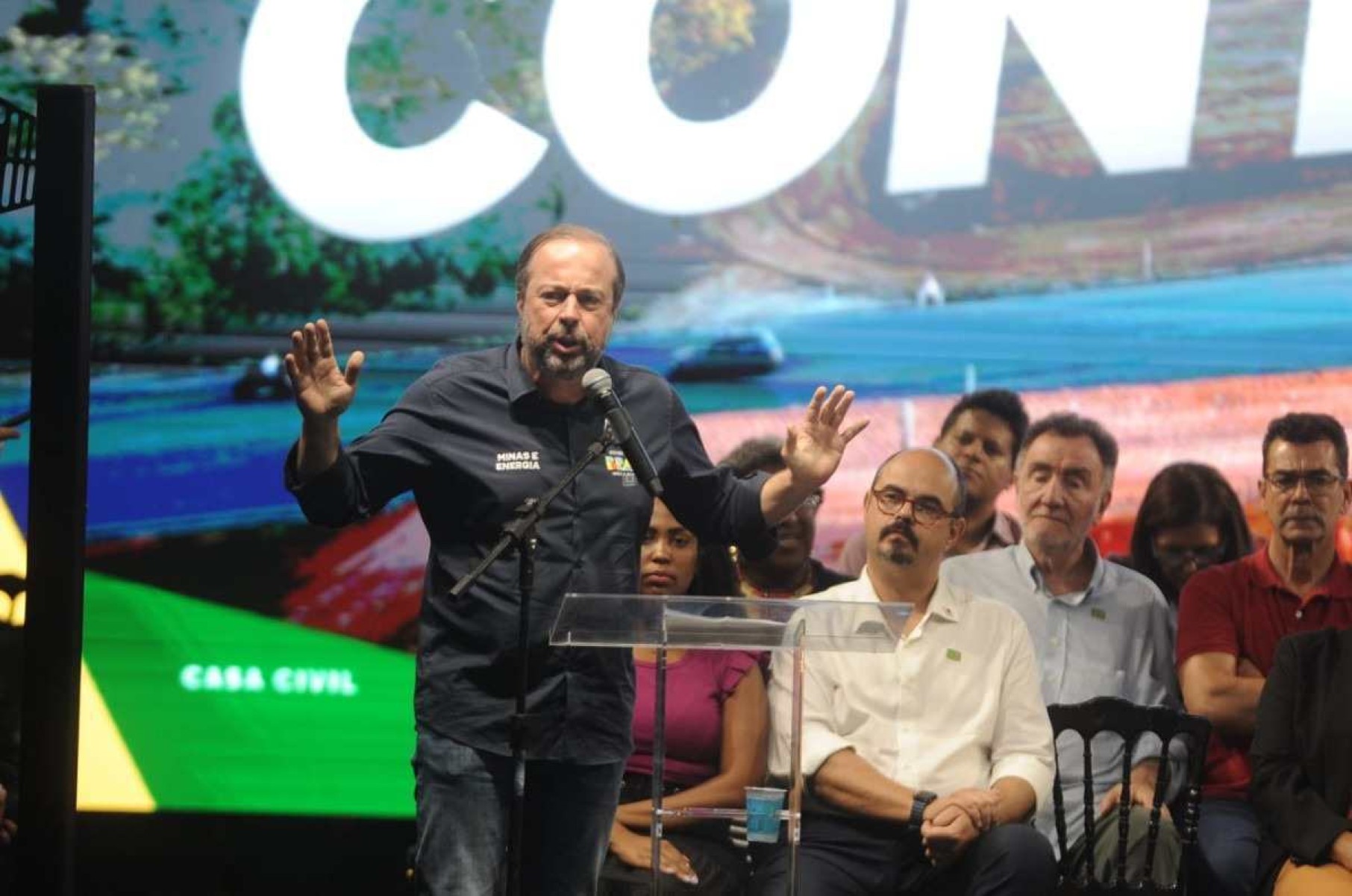 'Pacheco é o resgate da política em Minas', diz Silveira a Lula