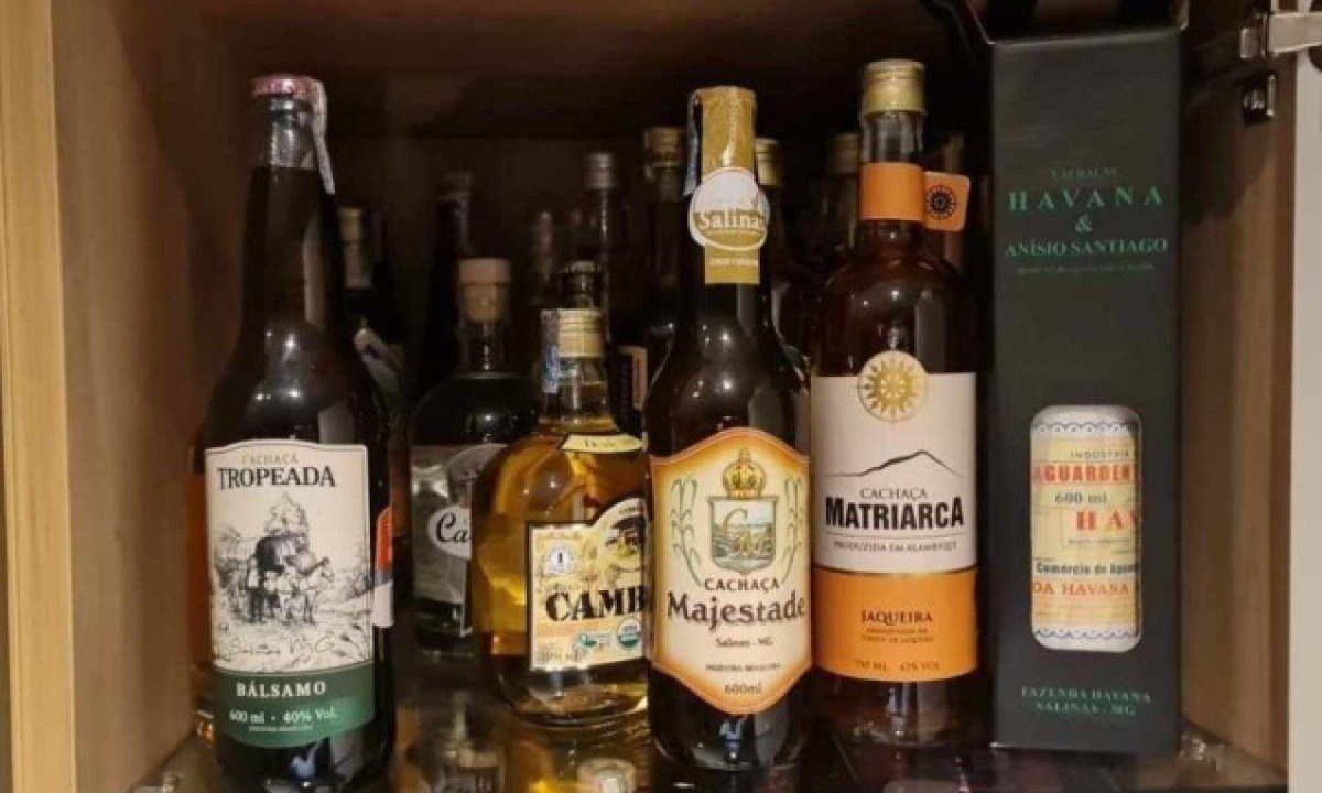 Brasil possui agora 10.526 marcas de cachaça, 5.998 produtos e 1.217 cachaçarias -  (crédito: Arquivo Pessoal)