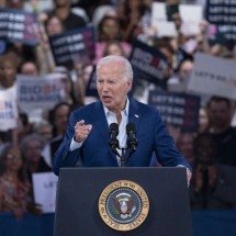 Biden confirma candidatura às eleições mesmo sob pressão dos democratas - Alisson Joyce/Getty Images/AFP