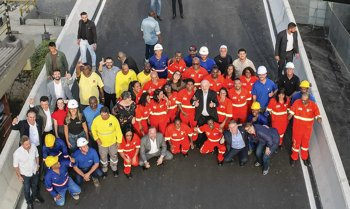 Governo inaugura viaduto em homenagem a Roza Cabinda em Juiz de Fora -  (crédito: EBC)