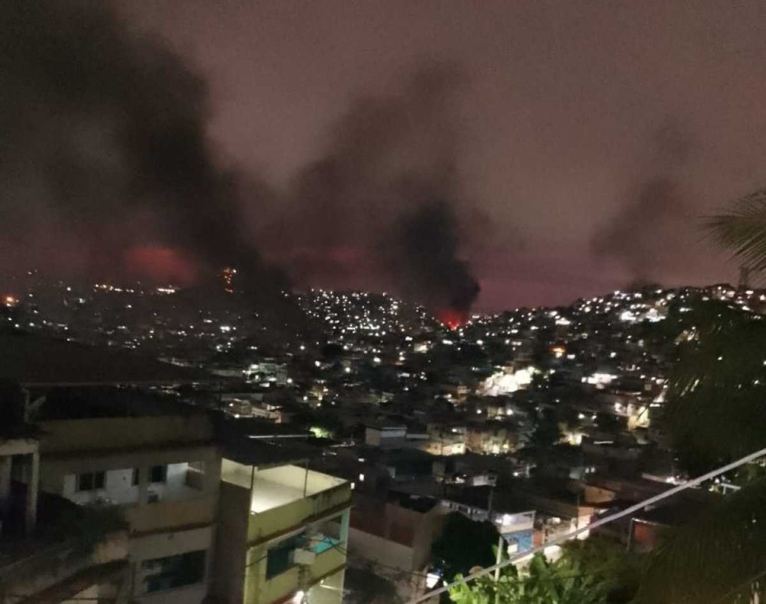 Operação policial no Rio de Janeiro tem dois baleados e 36 escolas fechadas