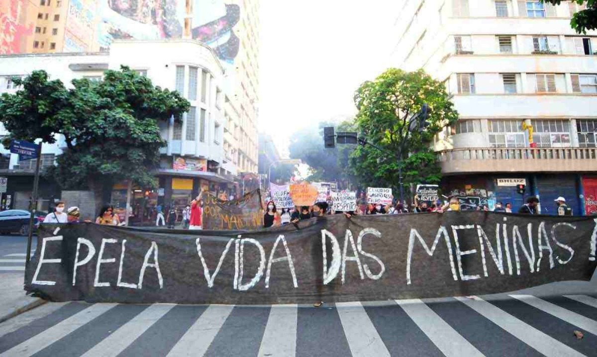 Mulheres e ativistas fazem protesto em Belo Horizonte contra impunidade em caso de violência sexual -  (crédito: Gladyston Rodrigues/EM/D.A Press – 7/11/2020)