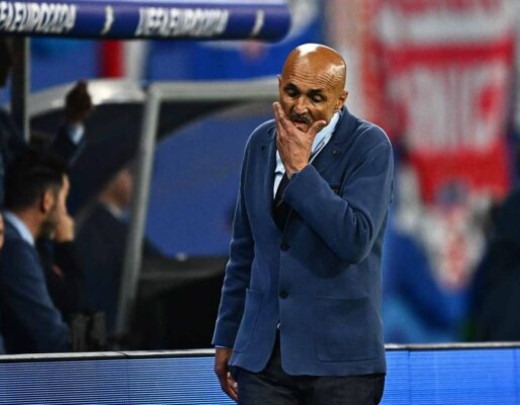  Italy's head coach Luciano Spalletti reacts during the UEFA Euro 2024 Group B football match between Croatia and Italy at the Leipzig Stadium in Leipzig on June 24, 2024. (Photo by GABRIEL BOUYS / AFP) (Photo by GABRIEL BOUYS/AFP via Getty Images)
     -  (crédito:  AFP via Getty Images)