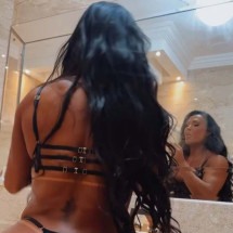 Indireta para Belo? Gracyanne Barbosa sensualiza de lingerie e provoca - Reprodução/Instagram