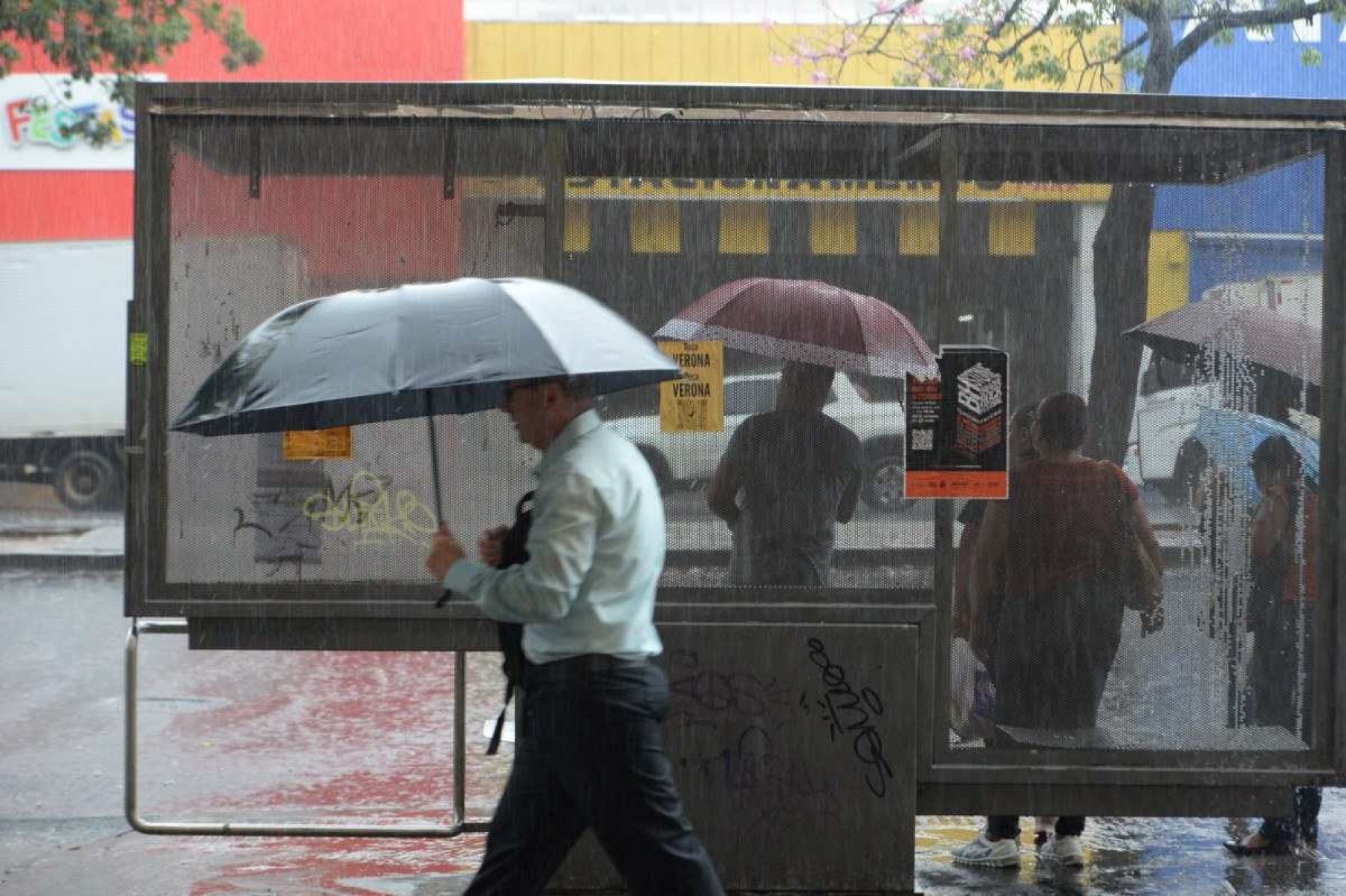 Minas tem alerta de chuva intensa em 129 cidades 