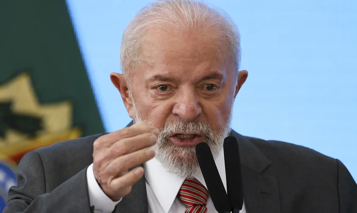 Entre os eleitores que votaram no presidente Lula no 2&ordm; turno, 77% concordam com as cr&iacute;ticas, enquanto 16% discordam -  (crédito: EBC)