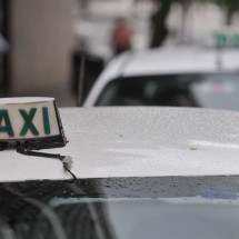 Táxis vão poder usar pistas exclusivas de ônibus no túnel da Lagoinha em BH -  Gladyston Rodrigues/EM/D.A Press
