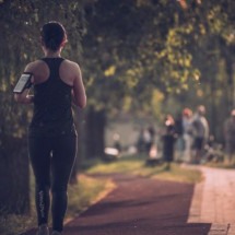 Atividade física diminui risco de cânceres de mama e próstata - Jozsef Hocza Unsplash