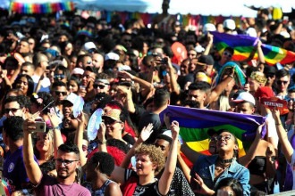 Parada LGBTQIA+ de BH vai ter festival de música no Parque Municipal