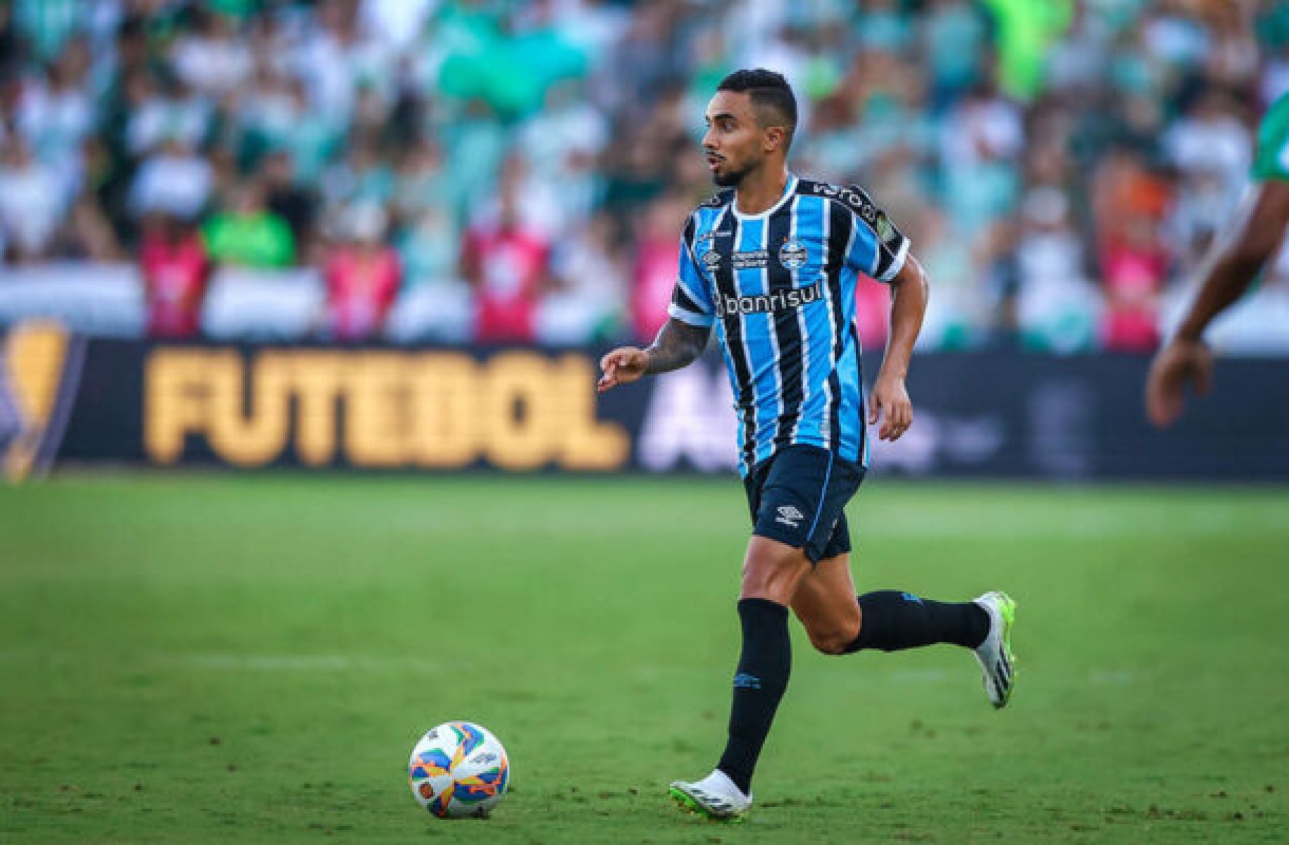 Fábio se torna desfalque de última hora no Grêmio por lesão muscular