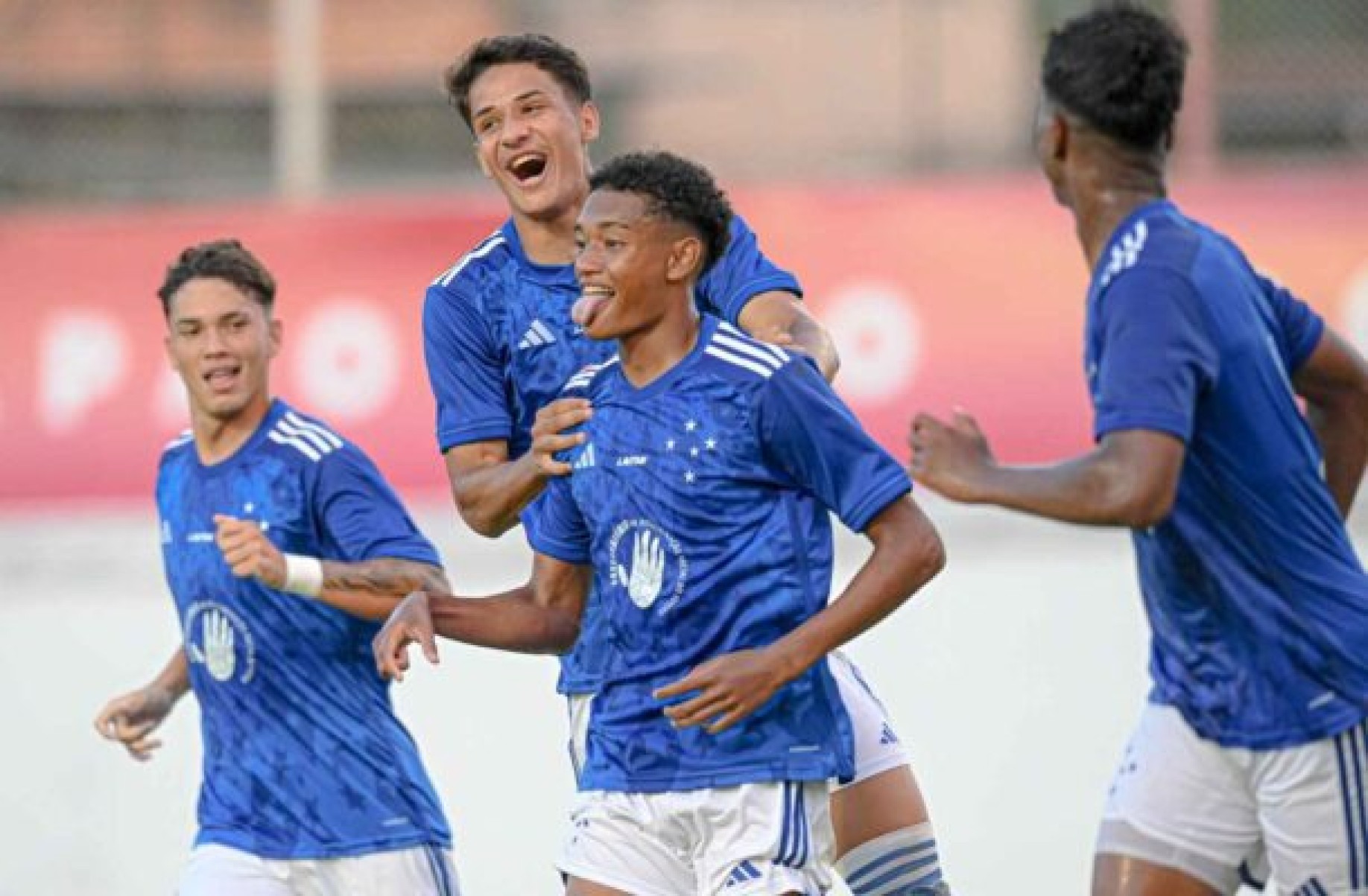 Cruzeiro vence Athletico-PR pelo Sub-20 e assume a vice-liderança do Brasileirão